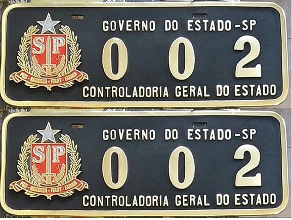Placa de Carro em Bronze Fundido